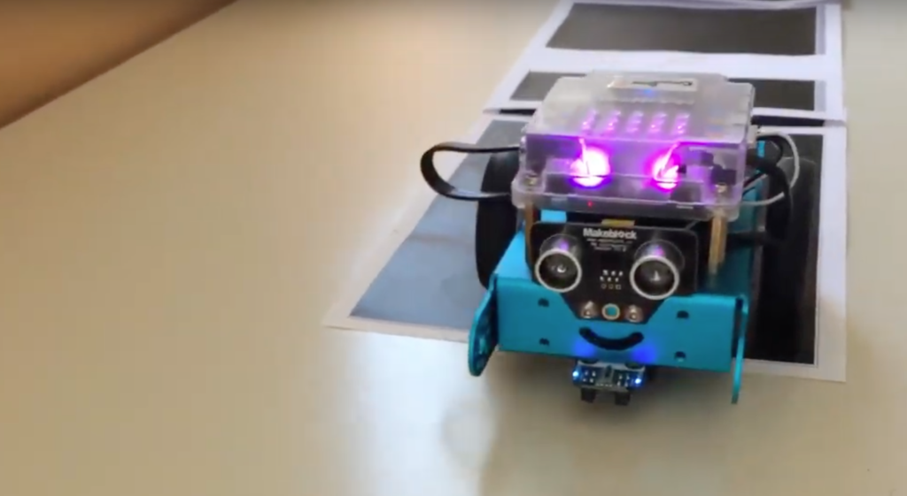 Our robot can play music, a Nicola Palmeri's project